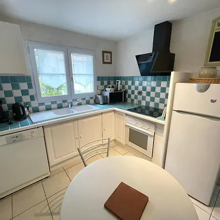 Hébergement de vacances Plain-pied Avec Jardin Clôturé Et Wifi, Proche - Fr-1-22-396 *