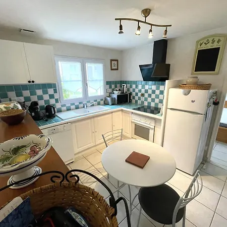 Hébergement de vacances Plain-pied Avec Jardin Clôturé Et Wifi, Proche - Fr-1-22-396 *