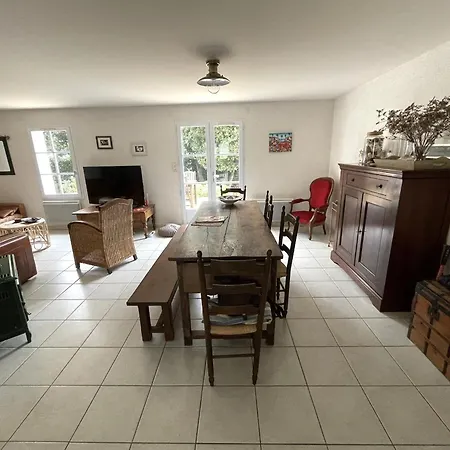 Plain-pied Avec Jardin Cloture Et Wifi, Proche - Fr-1-22-396 Ла-Транш-сюр-Мер