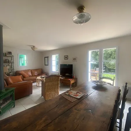 Prázdninový dům Plain-pied Avec Jardin Cloture Et Wifi, Proche - Fr-1-22-396 *