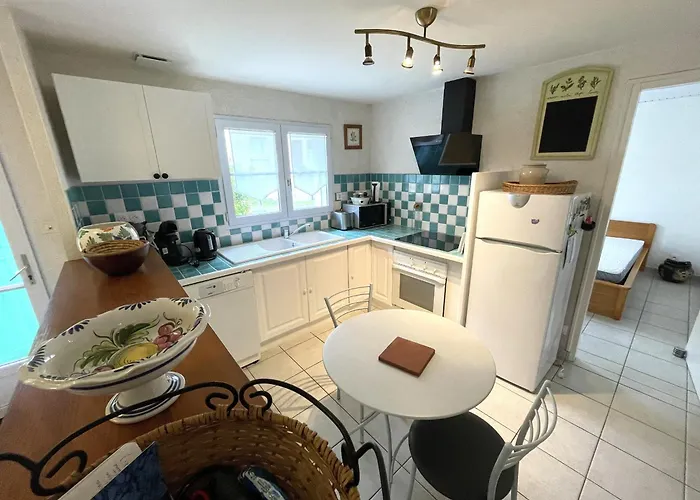 Hébergement de vacances Plain-pied Avec Jardin Clôturé Et Wifi, Proche - Fr-1-22-396 *