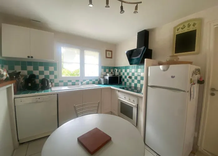 Plain-pied Avec Jardin Clôturé Et Wifi, Proche - Fr-1-22-396 La Tranche-sur-Mer